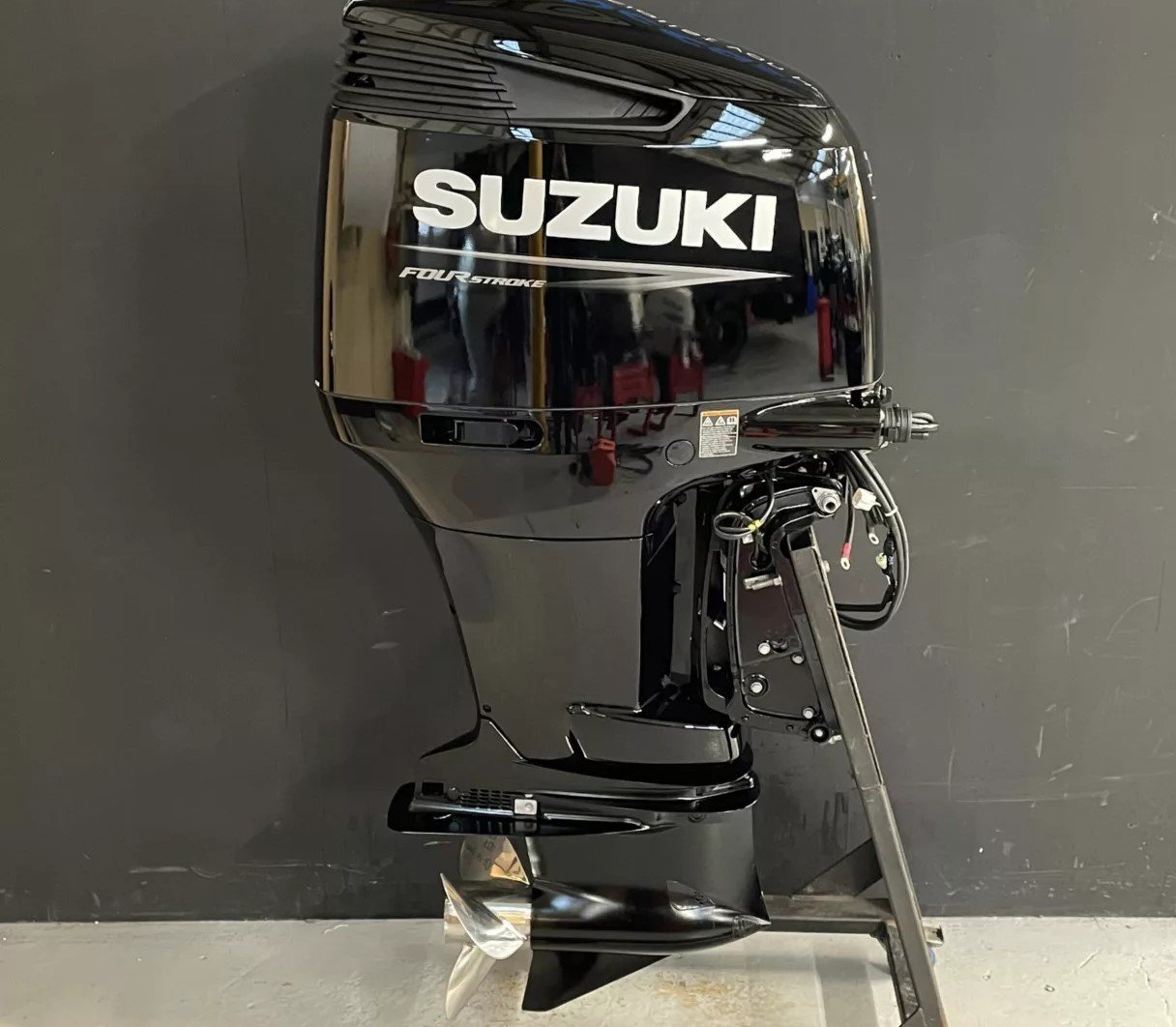 Suzuki 250 PK EFI V6 outboard engine.