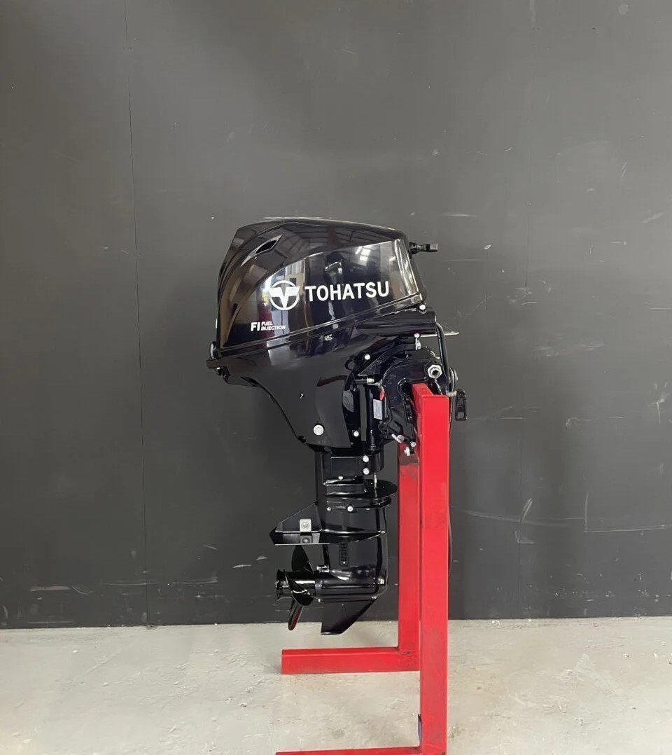 Tohatsu 15 HP EFI outboard engine.