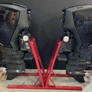 Complete set 2018 Evinrude 300 HP G2 V6 outboard engine.