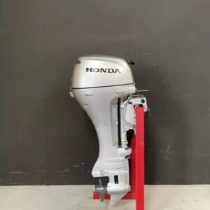 2002 Honda 20 HP outboard engine.