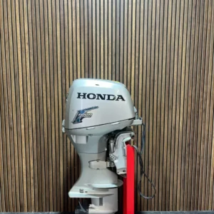 2012 Honda 40 HP EFI outboard engine.