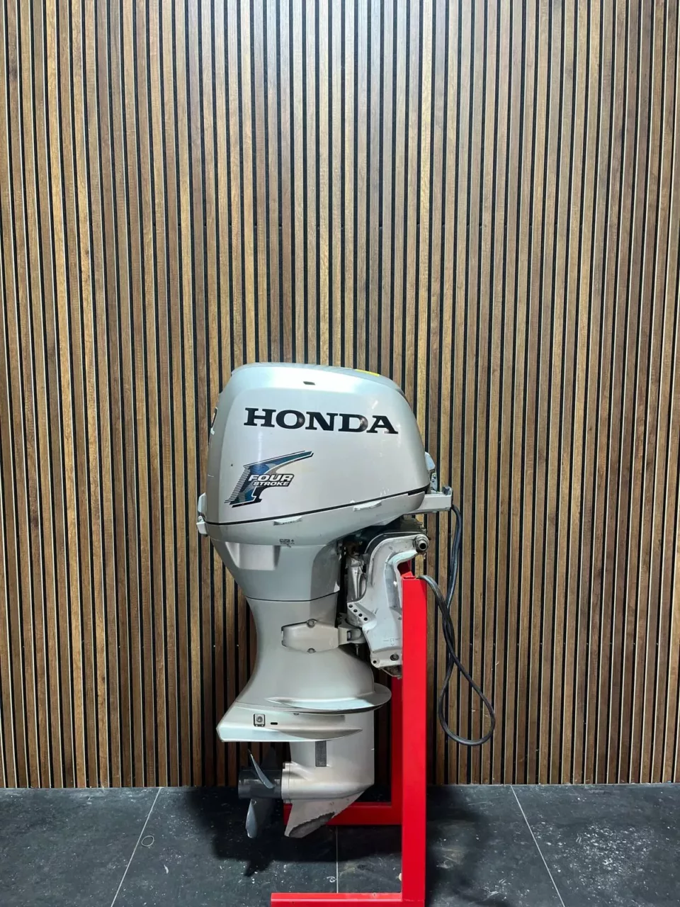 2012 Honda 40 HP EFI outboard engine.