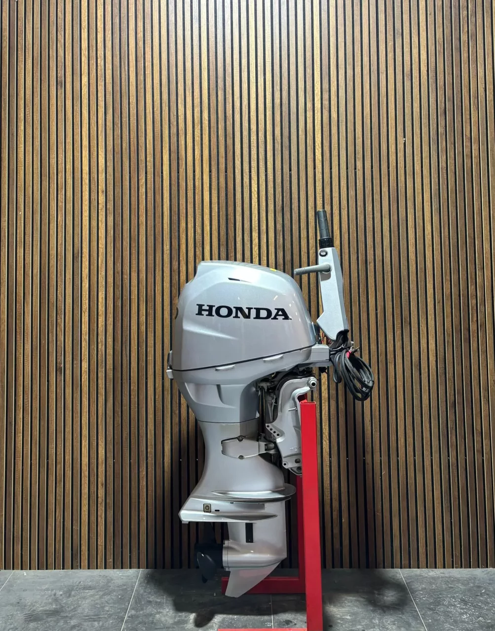 2022 Honda 40 HP EFI outboard engine.