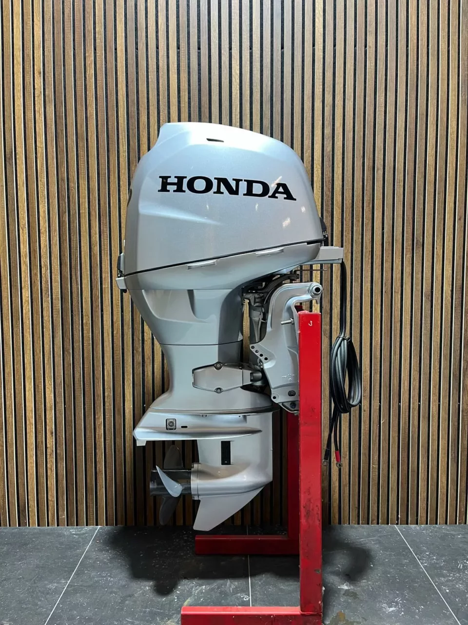 2018 Honda 40 HP EFI outboard engine.