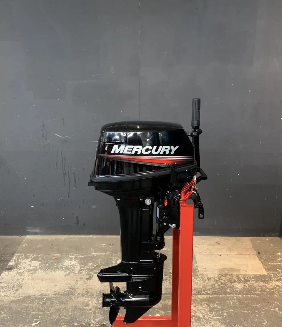 Mercury 15HP outboard engine.