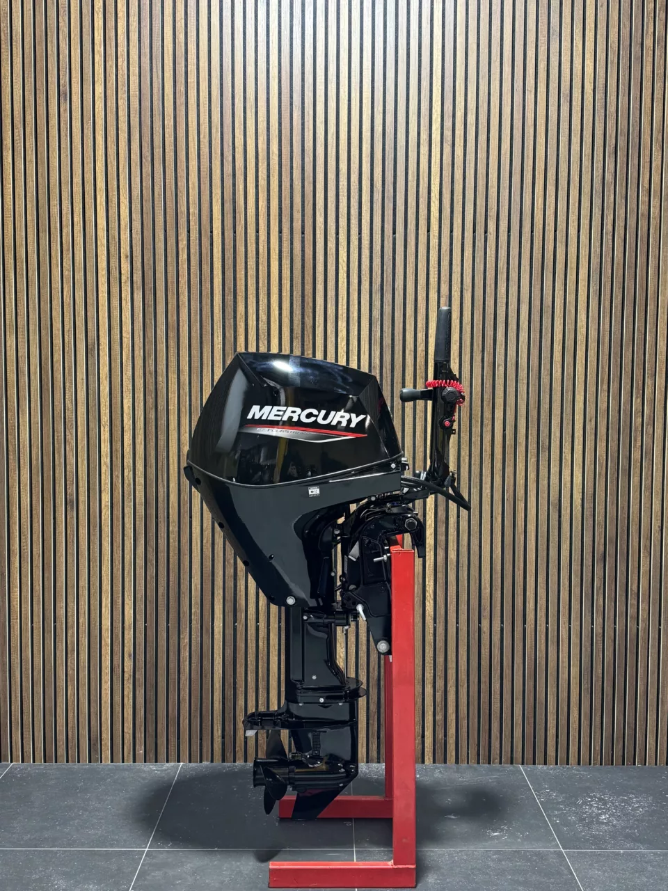 2025 Mercury F25 ELHPT outboard engine.