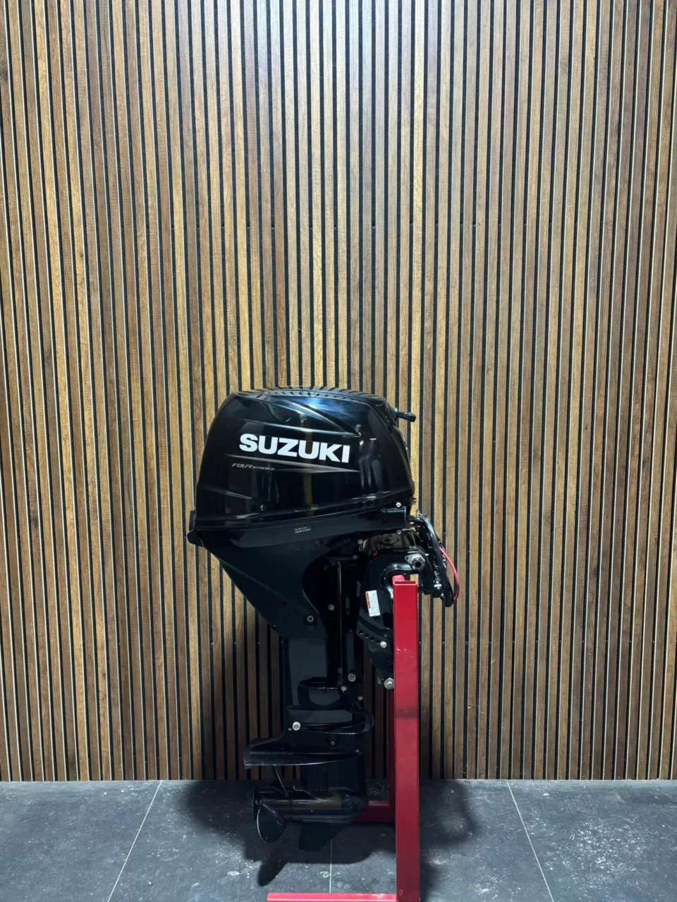 2022 Suzuki DF30A 30HP outboard engine.