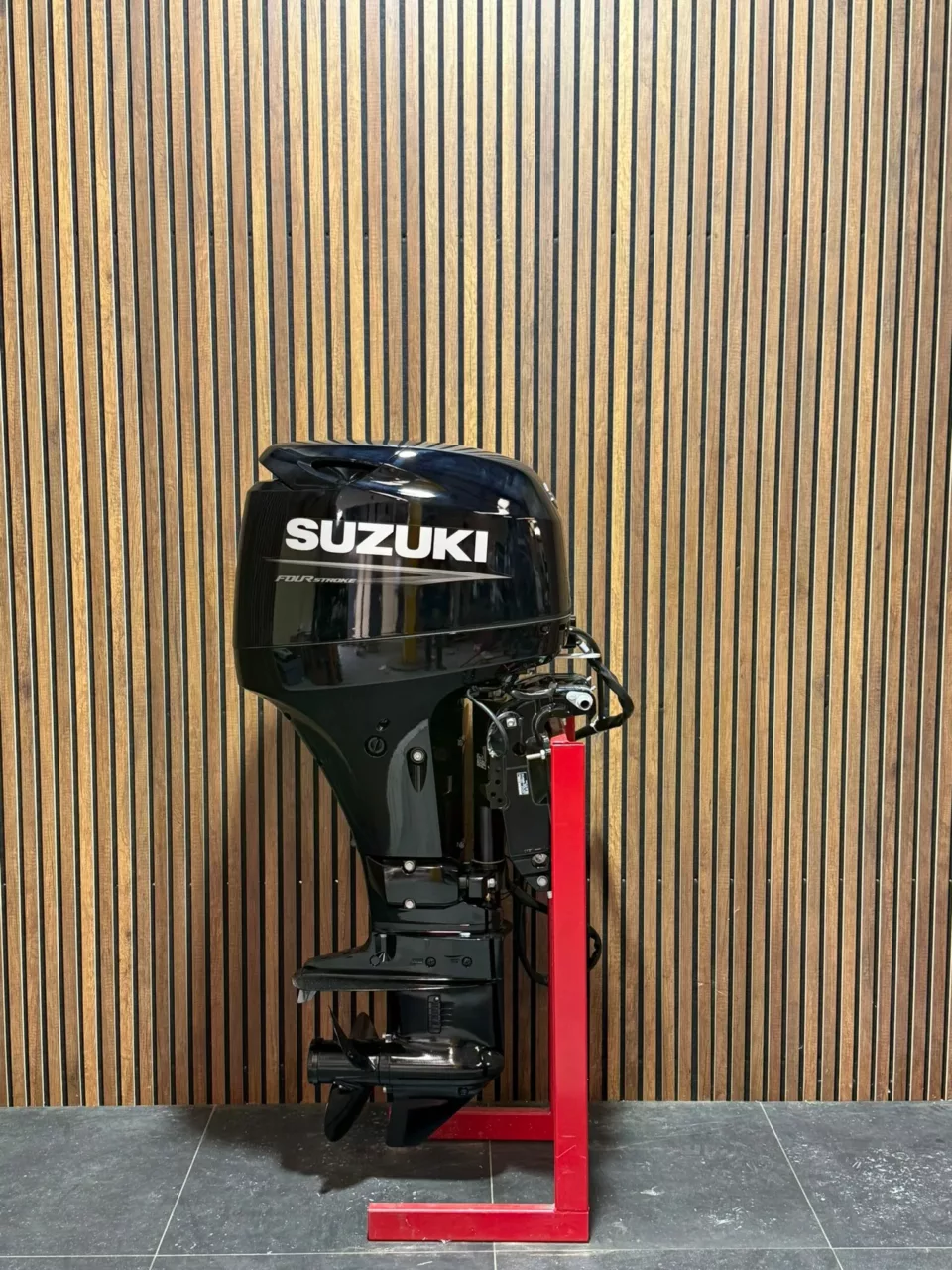 2025 Suzuki DF40 outboard engine.