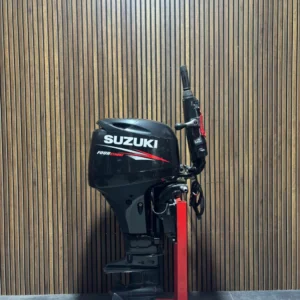 2013 Suzuki DF60A outboard engine.