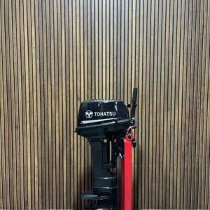 Tohatsu 15 HP 2-stroke outboard engine.