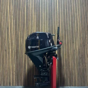Tohatsu MFS25D outboard engine.