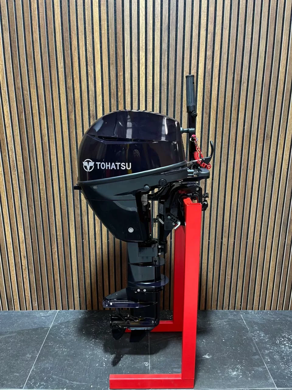 Tohatsu MFS6 CZ (EFI) outboard engine.