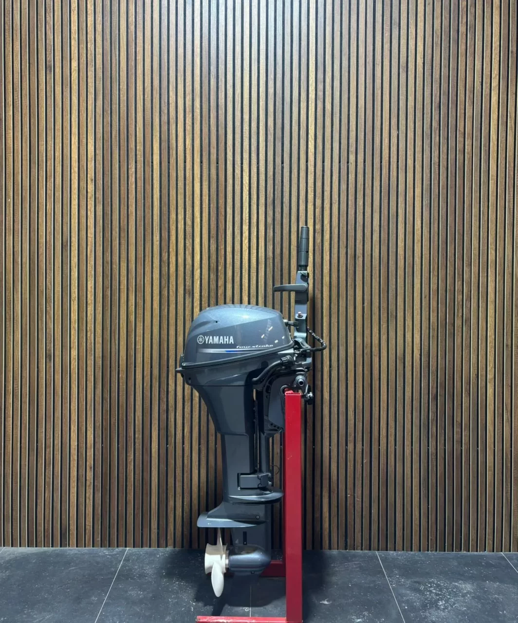 Yamaha 8 HP Highthrust outboard engine.